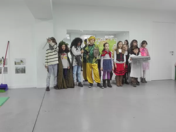 Los niños del TudásVár