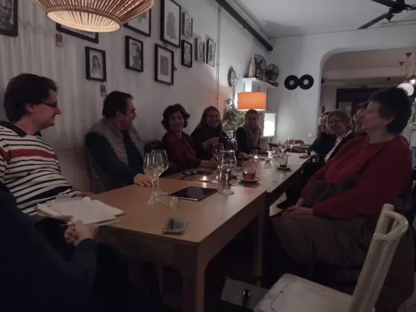Olvasókör / Circulo de lectura